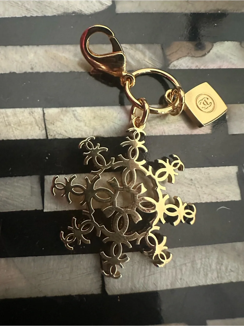 CHANEL Gold Snowflake CC Logo Key Charm